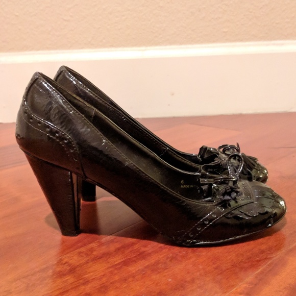 BCBGirls loafer heals - Picture 2 of 3